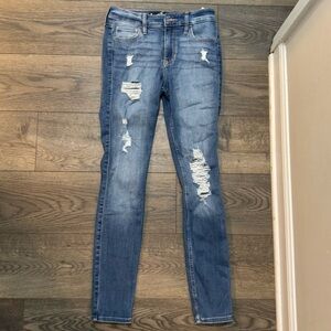 Hollister Blue Distressed Skinny Jeans! NWT!